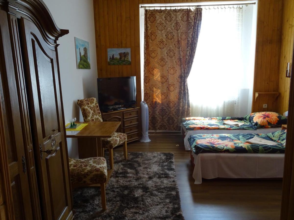 Guesthouse Ilona Velky Kamenec Eksteriør billede